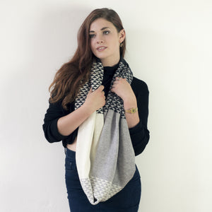 Monochrome triangle circle scarf (MADE TO ORDER)