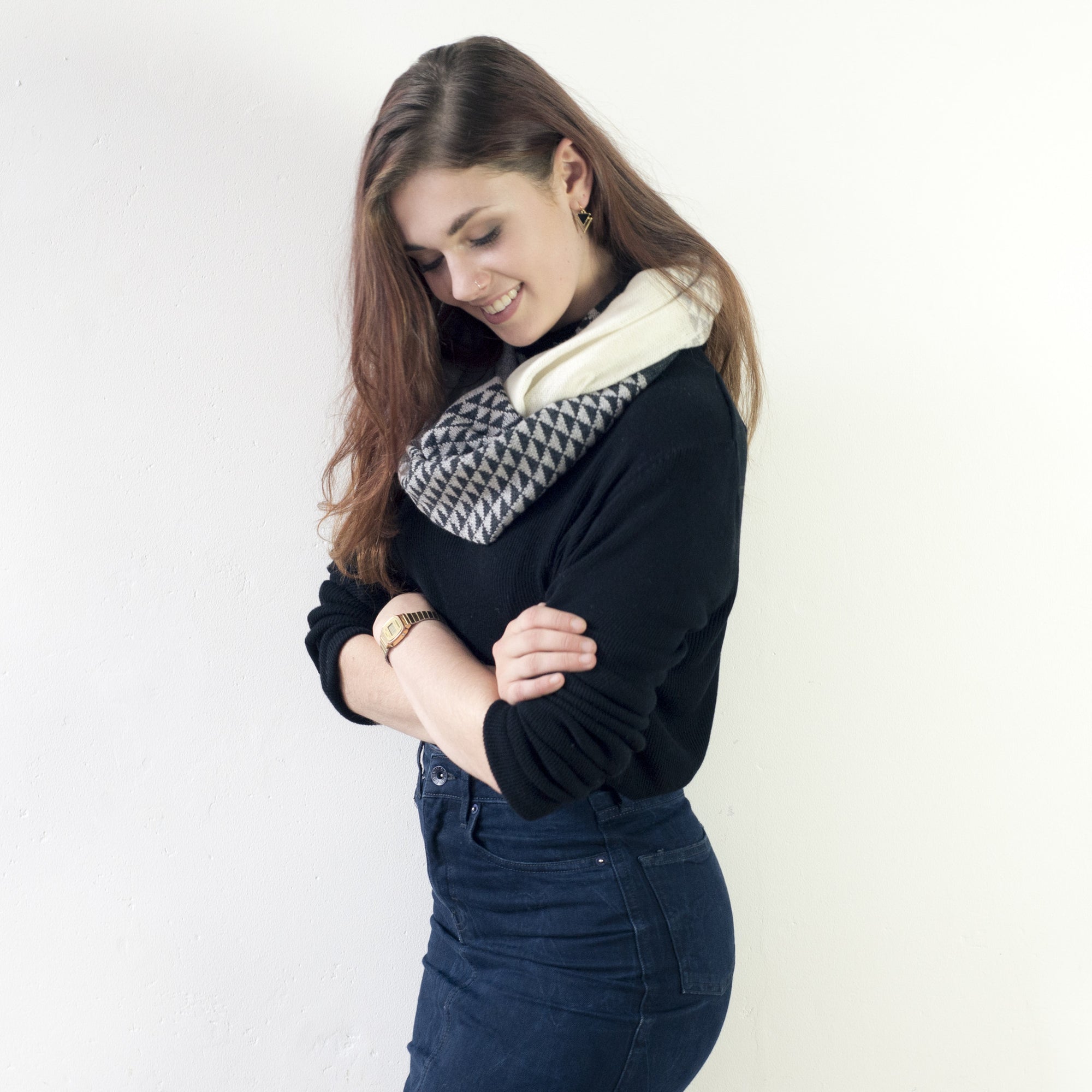 Monochrome triangle circle scarf (MADE TO ORDER)