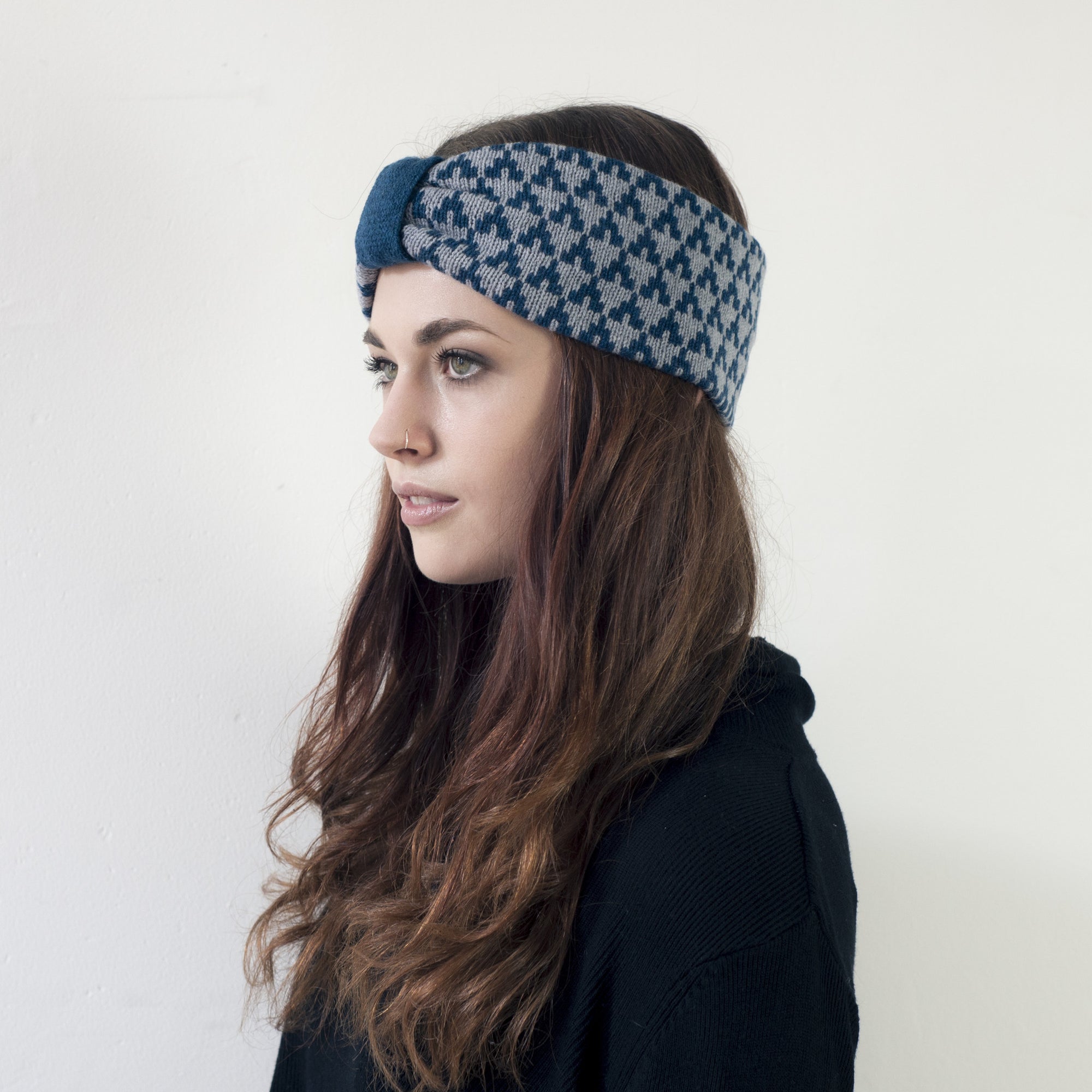 Arrow knitted headband - diesel and seal (MADE TO ORDER)