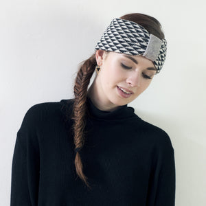 Triangle knitted headband - monochrome (MADE TO ORDER)