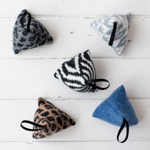 Mirror lavender bag - seal and white