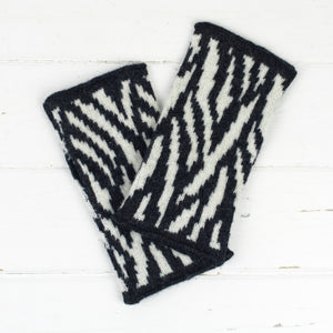 Zebra wristwarmers (MADE TO ORDER)