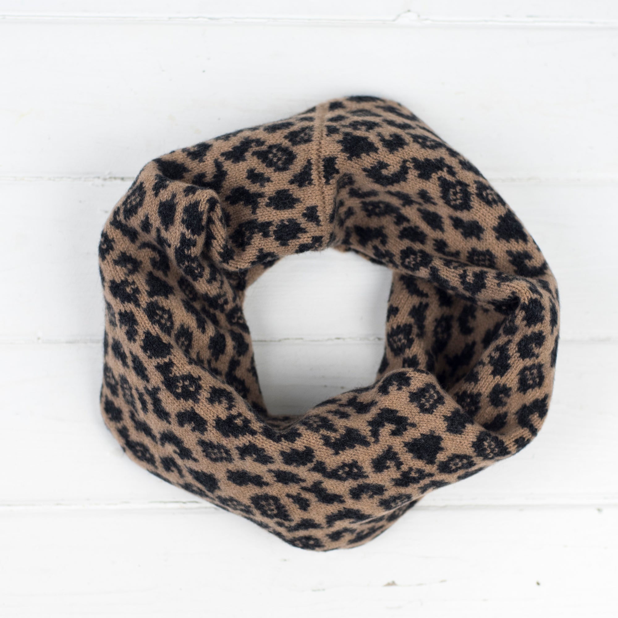 Leopard snood / cowl - camel