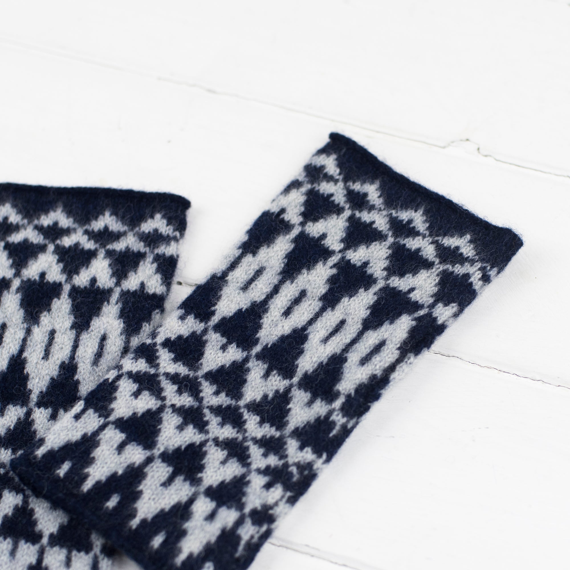 Mirror wristwarmers - navy and grey (MADE TO ORDER)