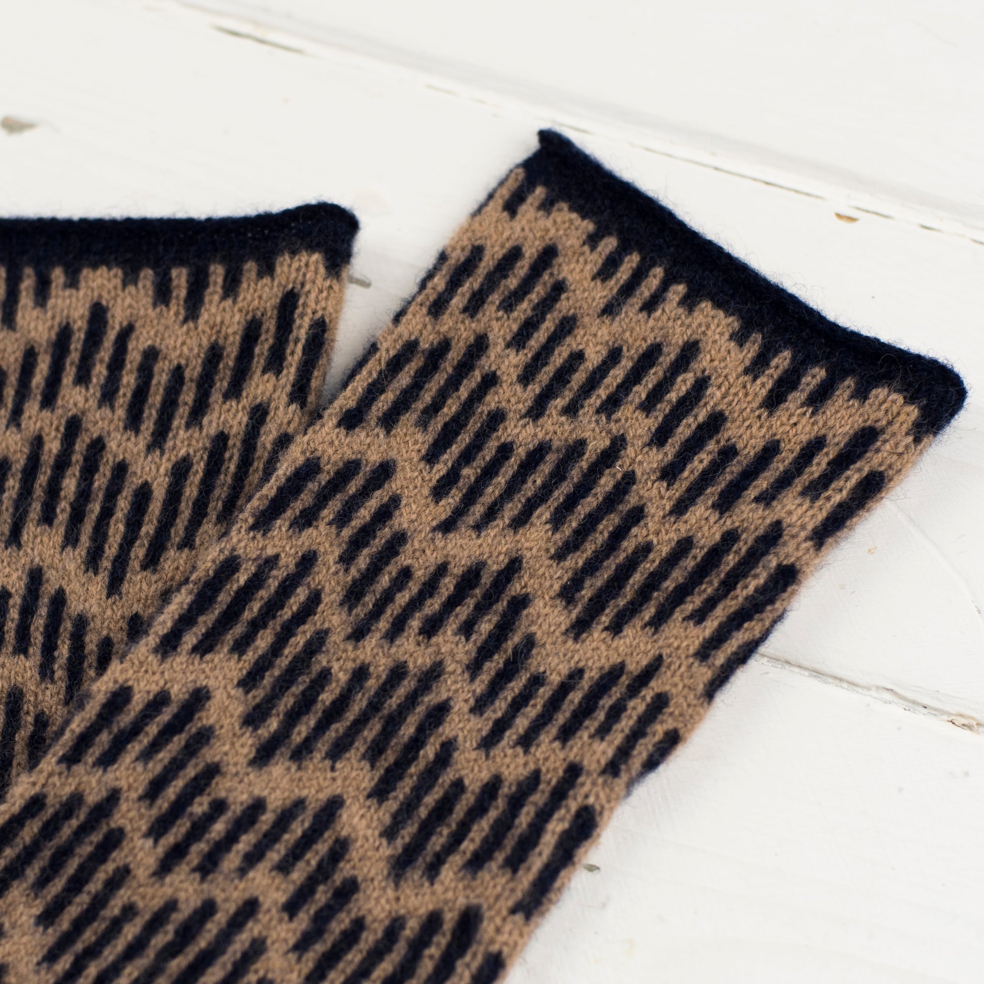 Zig zag wristwarmers - camel and navy (MADE TO ORDER)