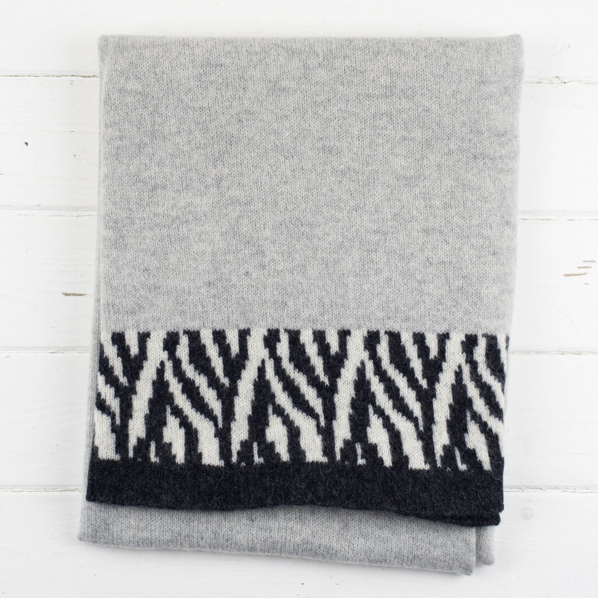 Zebra knitted wrap (MADE TO ORDER)