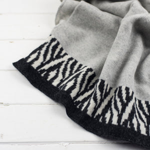 Zebra knitted wrap (MADE TO ORDER)