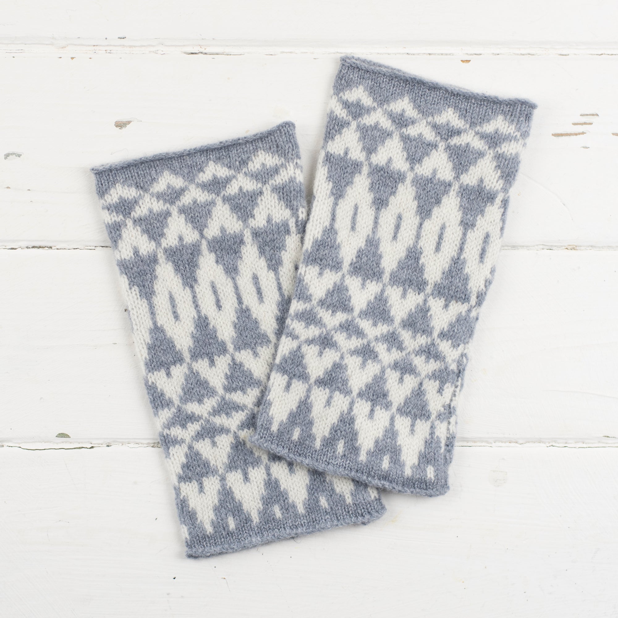 Mirror wristwarmers - seal and white (MADE TO ORDER)